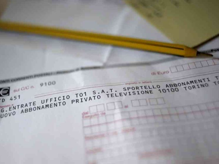 Canone Rai, la forza della dedizione civica