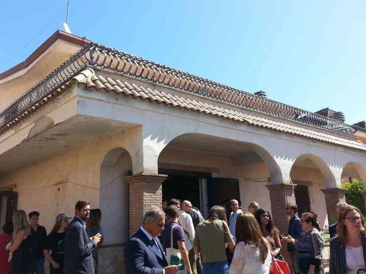 La villa dei Casamonica diventerà un centro per ragazzi autistici