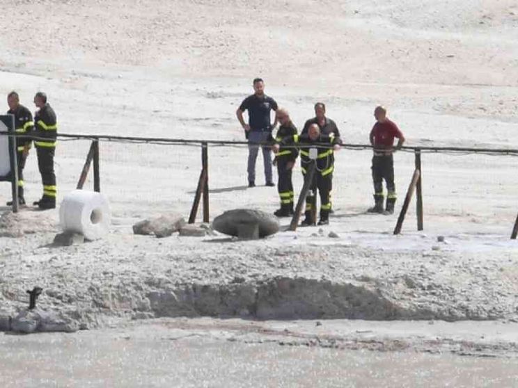 Famiglia inghiottita dalla solfatara: morti madre, padre e figlio 11enne