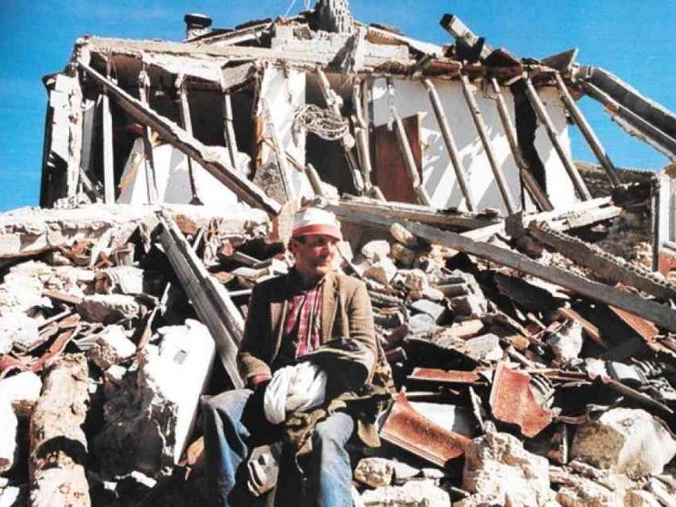 Vent'anni dopo: «La ricostruzione accanto alla gente»