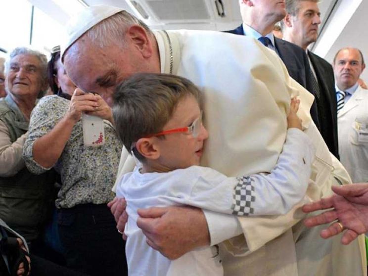 Il Papa: la Chiesa riconosca la ricchezza di ogni popolo evangelizzatore