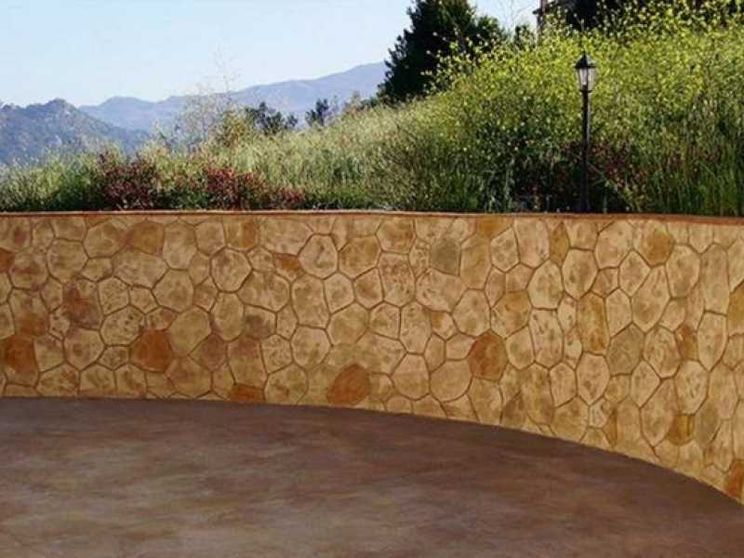 Ricky Rock, pietre colorate che diventano design