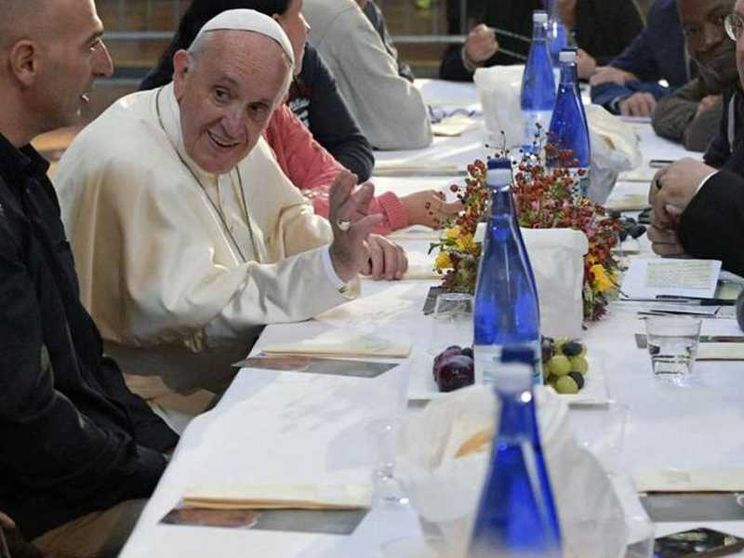 Chiesa, famiglia, società: mai rinunciare all'incontro