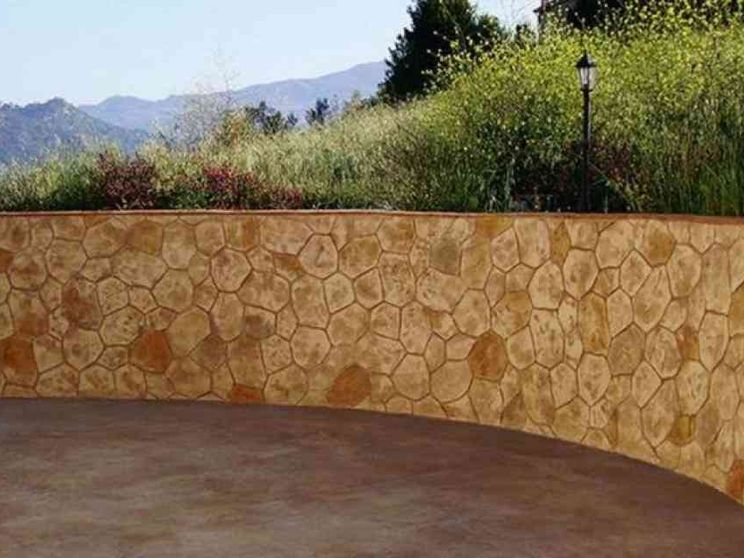 Ricky Rock, pietre colorate che diventano design