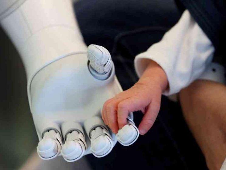 Più robot, più responsabilità