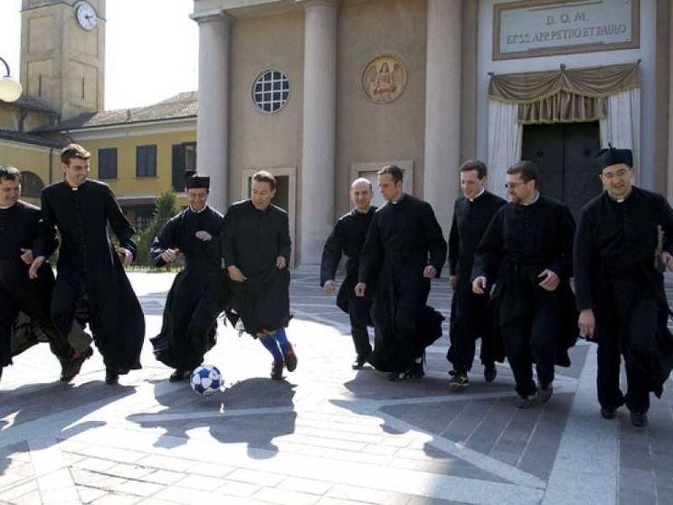 Piccolissima guida ai percorsi di formazione permanente del clero
