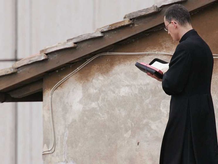 Il Papa: no ai preti da salotto, sì ai discepoli in cammino