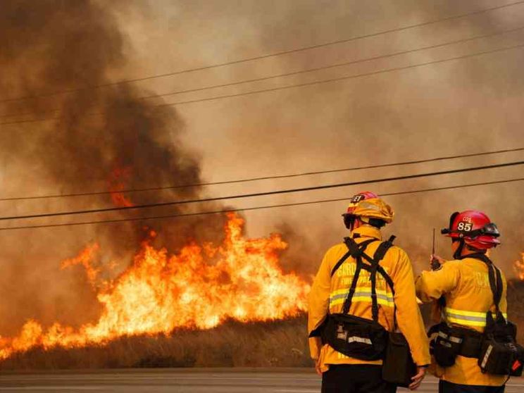 Incendi in California, morti e feriti. Proclamato lo stato di emergenza
