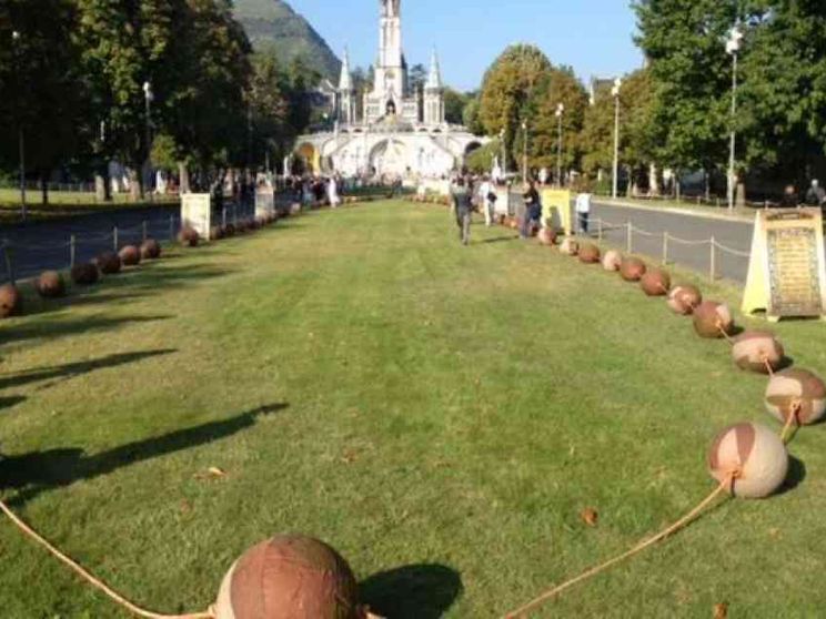A Pescara il Rosario più grande del mondo, nel segno di Lourdes