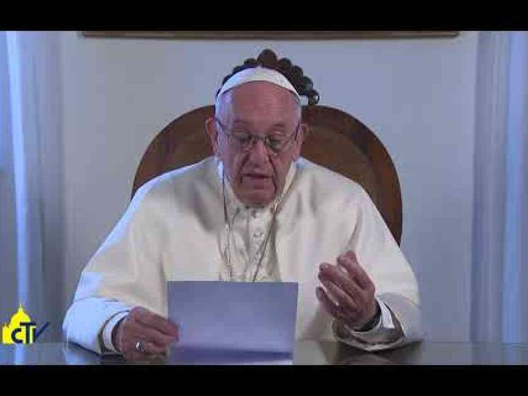 Il Papa: «La precarietà totale uccide»