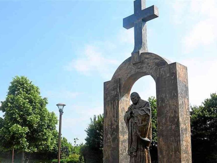 Senza quella croce Giovanni Paolo II non si può capire