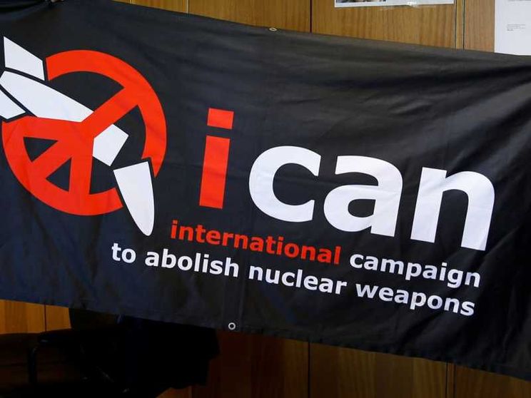 Il Papa: con le armi nucleari il mondo rischia il suicidio