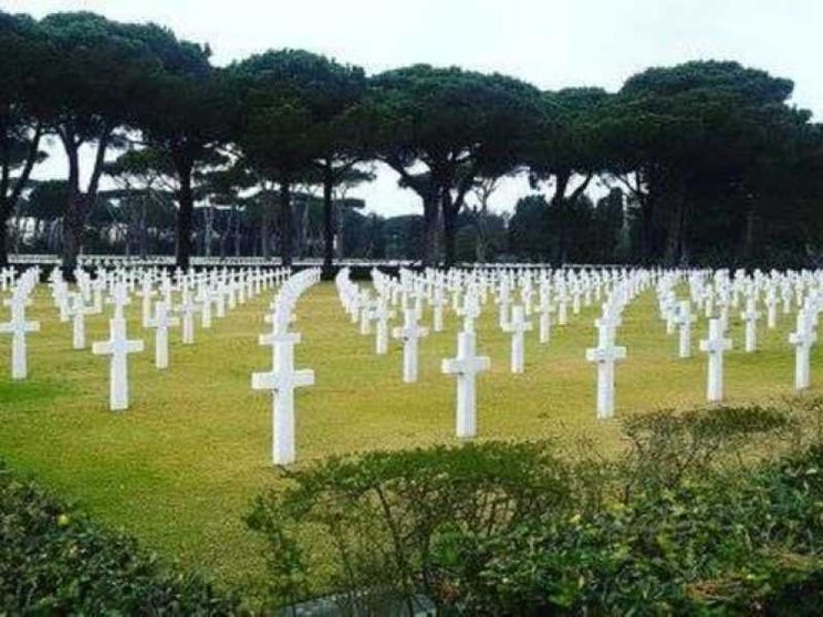 Il Papa al cimitero americano e alle Fosse Ardeatine