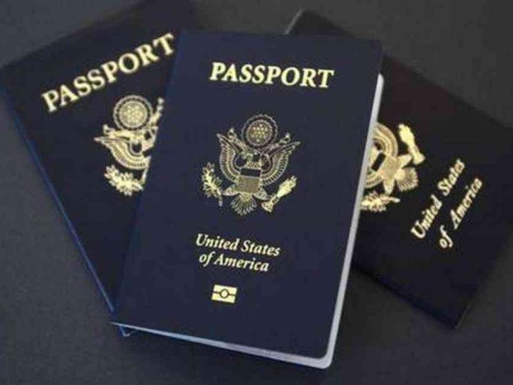 Passaporto con il «bollino» a chi è stato schedato per pedofilia