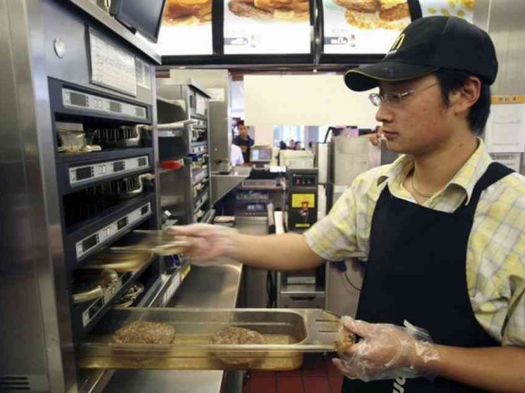 L'economista Van Parijs: «Più equità per poveri e giovani»