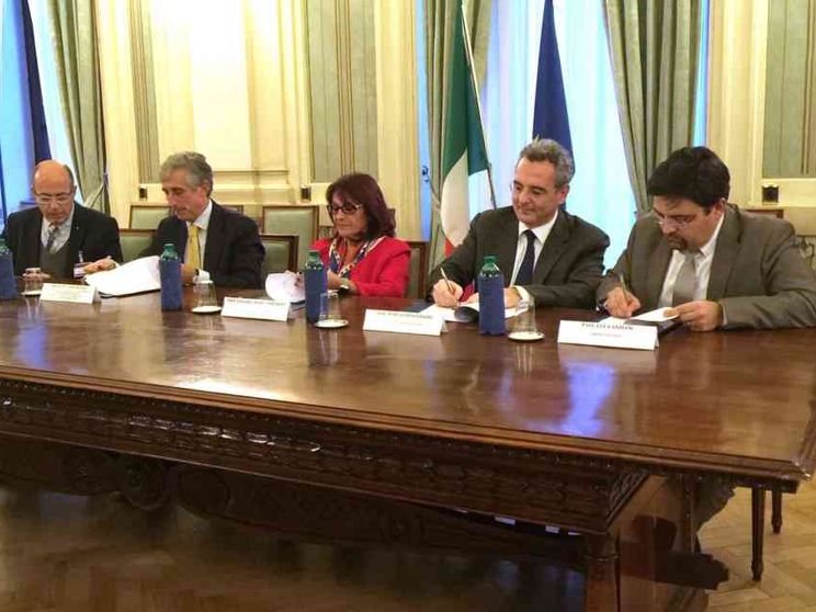 Firmato al Viminale l'accordo per altri mille profughi siriani