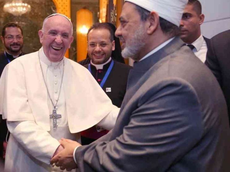 Il grande imam di Al-Azhar: non c'è alternativa al dialogo