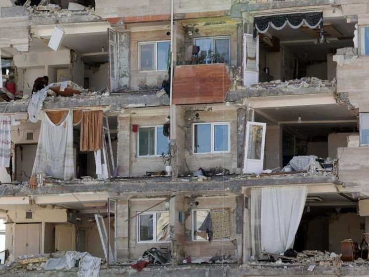 Il terremoto fa strage in Iran: più di 400 vittime