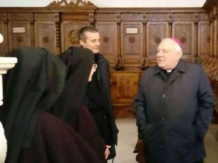 Sfrattate dal terremoto, le clarisse di Norcia trovano casa in Puglia