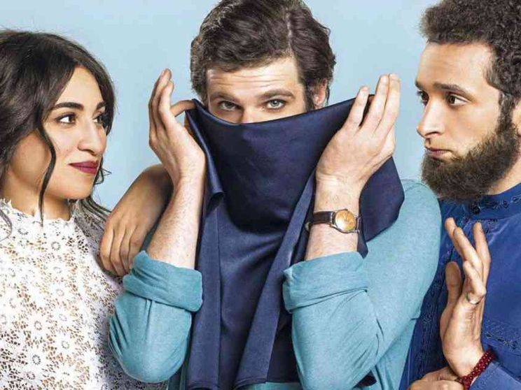 «Due sotto il burqa», la commedia si fa beffe dell'integralismo