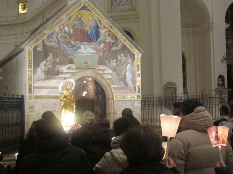 Alla Porziuncola l'Avvento e il Natale fra preghiera, musica e presepi