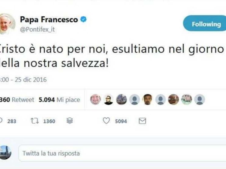 Compie 5 anni l’account Twitter del Papa