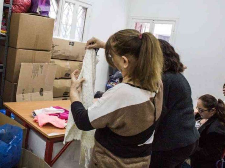 A Beirut una sartoria per ricucire le esistenze delle donne profughe