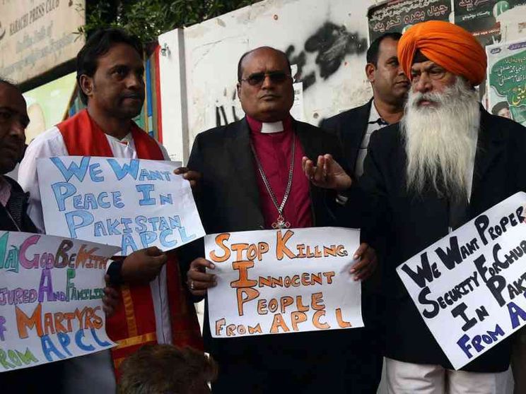 Strage nella chiesa metodista, i vescovi: «Preghiamo per la pace»