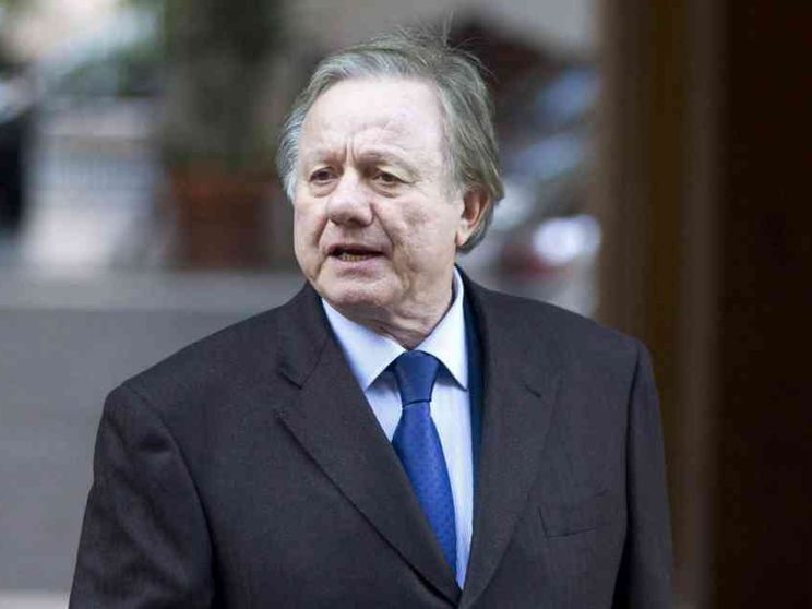 Morto in un incidente stradale l'ex ministro Altero Matteoli