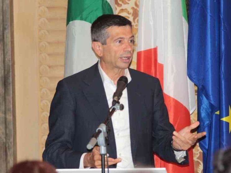 La «quarta gamba» del centrodestra: nasce Noi con l'Italia