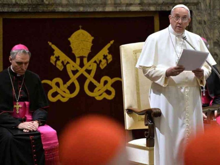 Il Papa: anche nella Curia traditori e approfittatori