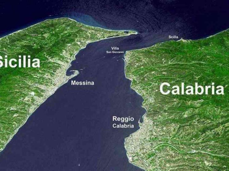 Una «finestra» sotto il Mar Ionio, ecco perché la Sicilia si allontana
