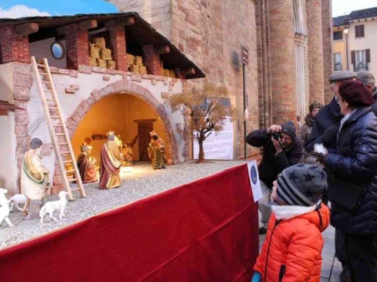 Gli occhi giusti davanti al presepe. Incontro a Dio e agli altri