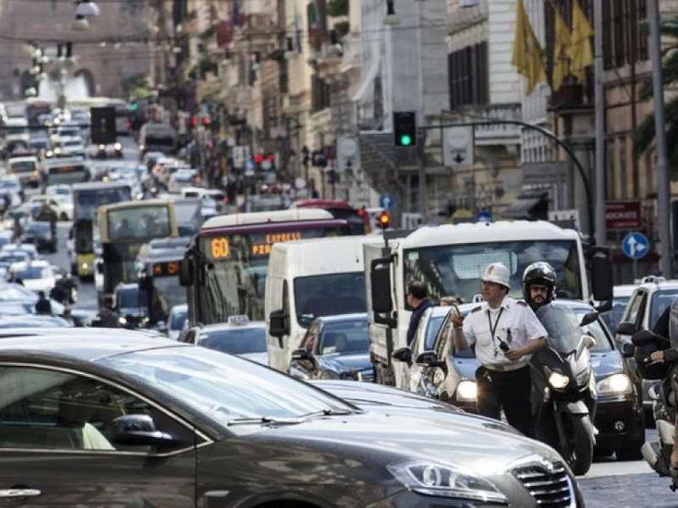 In un anno persi nel traffico 585 milioni di euro
