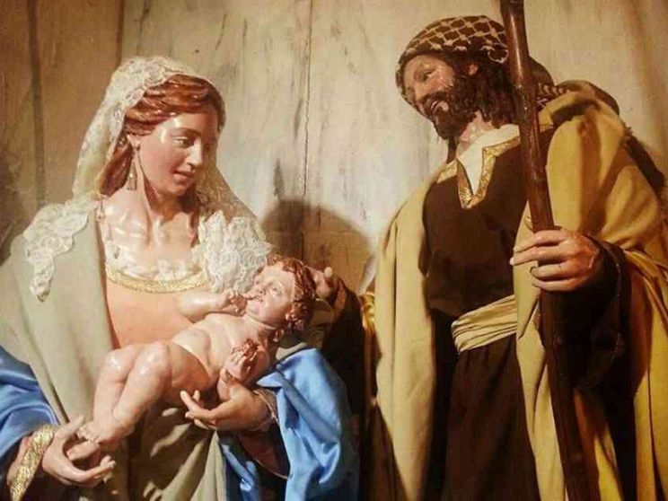 Nella canzone sparisce Gesù e compare il Perù. Proteste e scuse