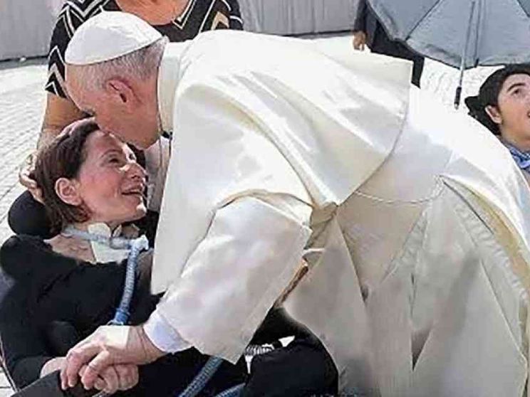 Laura Salafia, ferita e rinata: la sua vita ora ispira conversioni