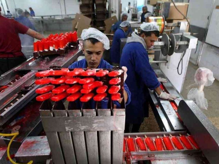 Redistribuire il lavoro: ora si può (e si deve)