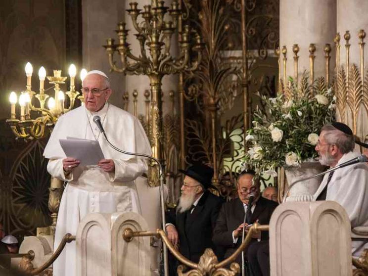 «Porgere l’altra guancia» unisce ebrei e cattolici