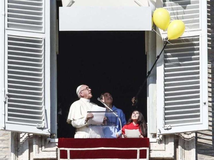 Il Papa: Gesù Maestro potente in parole e opere