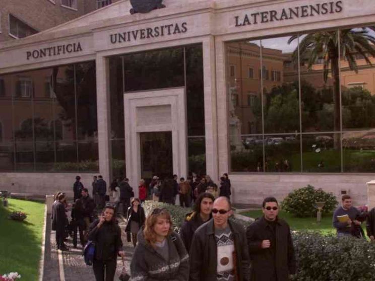 Teologia e scuola, si potrà studiare anche online