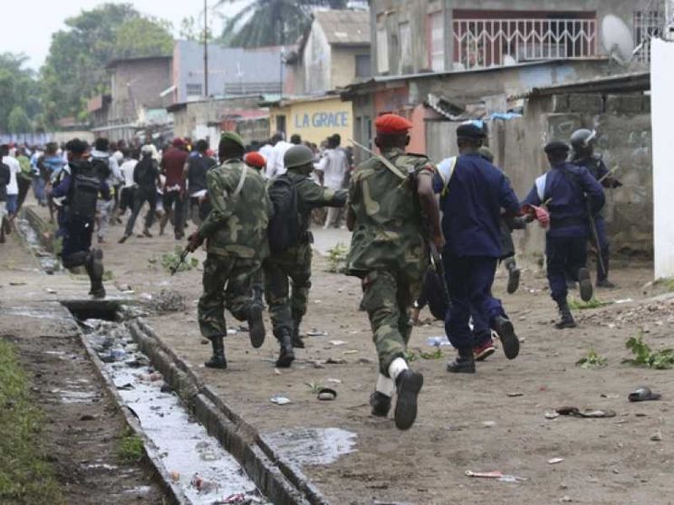 Un altro prete cattolico «rapito» dalla polizia a Kinshasa