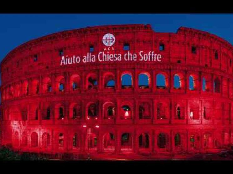 Colosseo «tinto» di rosso: Acs punta i fari sui cristiani perseguitati