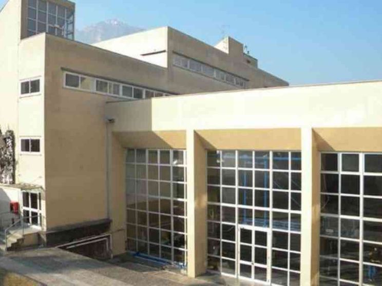 Studente bestemmia e lo insulta, prof non reagisce