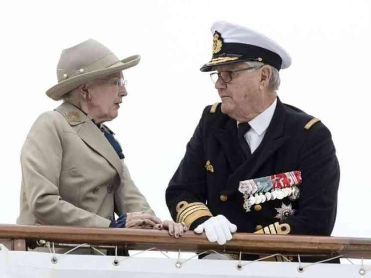 La Danimarca dice addio al principe Henrik