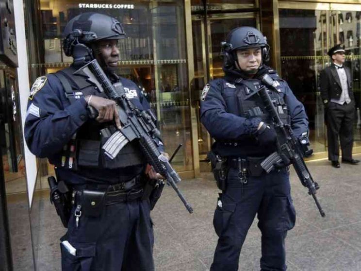 In manette due gemelli: fabbricavano bombe nel Bronx