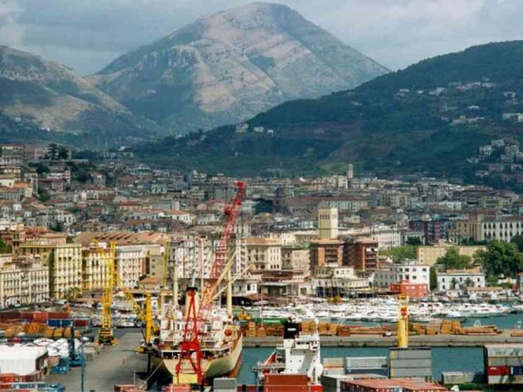 Indagato il figlio del governatore De Luca