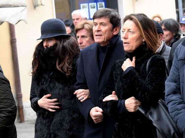 Il mondo dello spettacolo dà l'addio a Bibi Ballandi