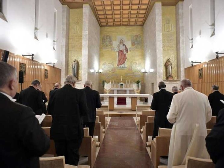 La prima meditazione per papa Francesco e la Curia Romana