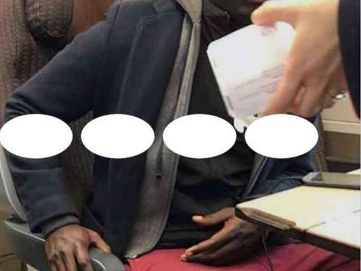 Il ragazzo nero, la capotreno e una foto. La trappola dell'odio