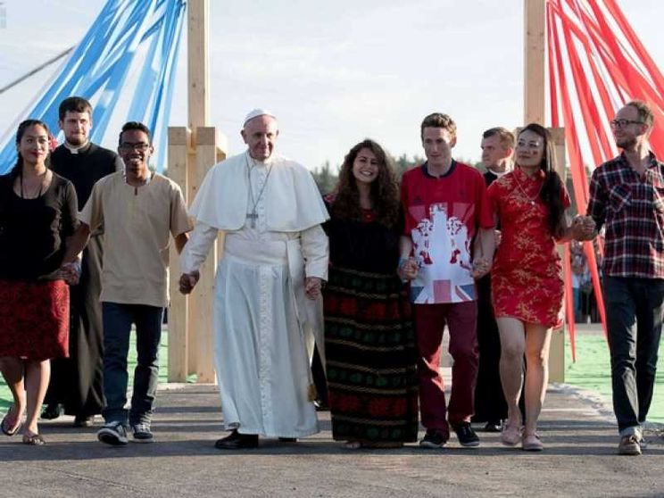 Il Papa ai giovani: siate coraggiosi, mi fido di voi